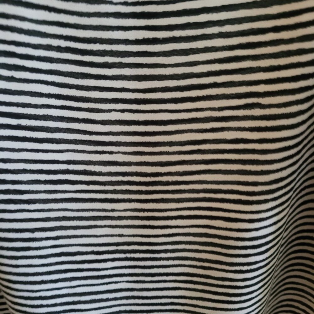 Zara Zebra Pattern Cropped Cold Shoulder Summer Top Size Small - Picture 5 of 9